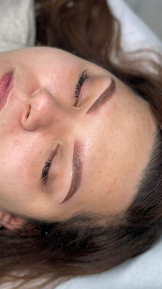 stylizacja brwi, stylizacja rzęs