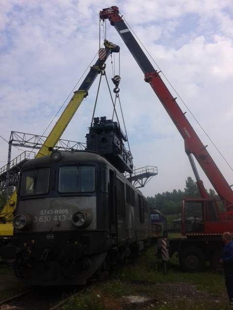 żuraw samochodowy samojezdny