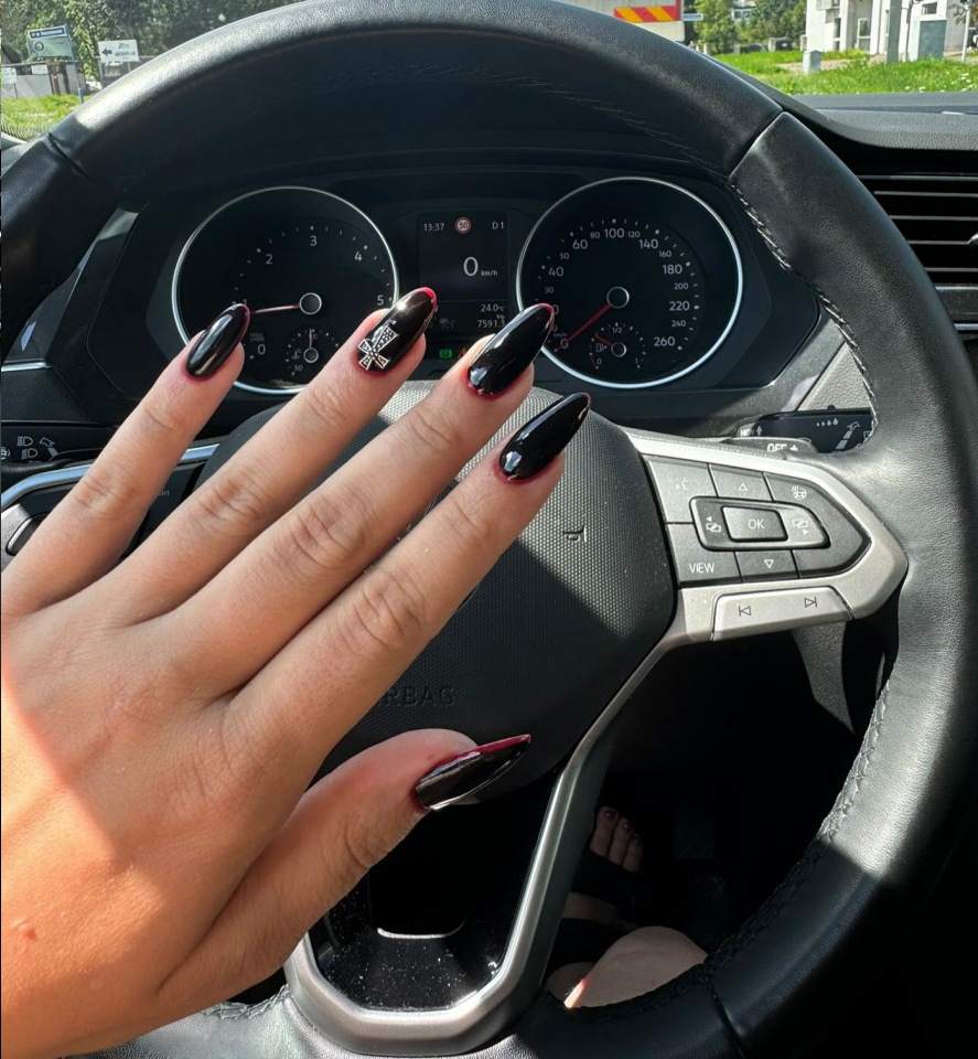 manicure artystyczny