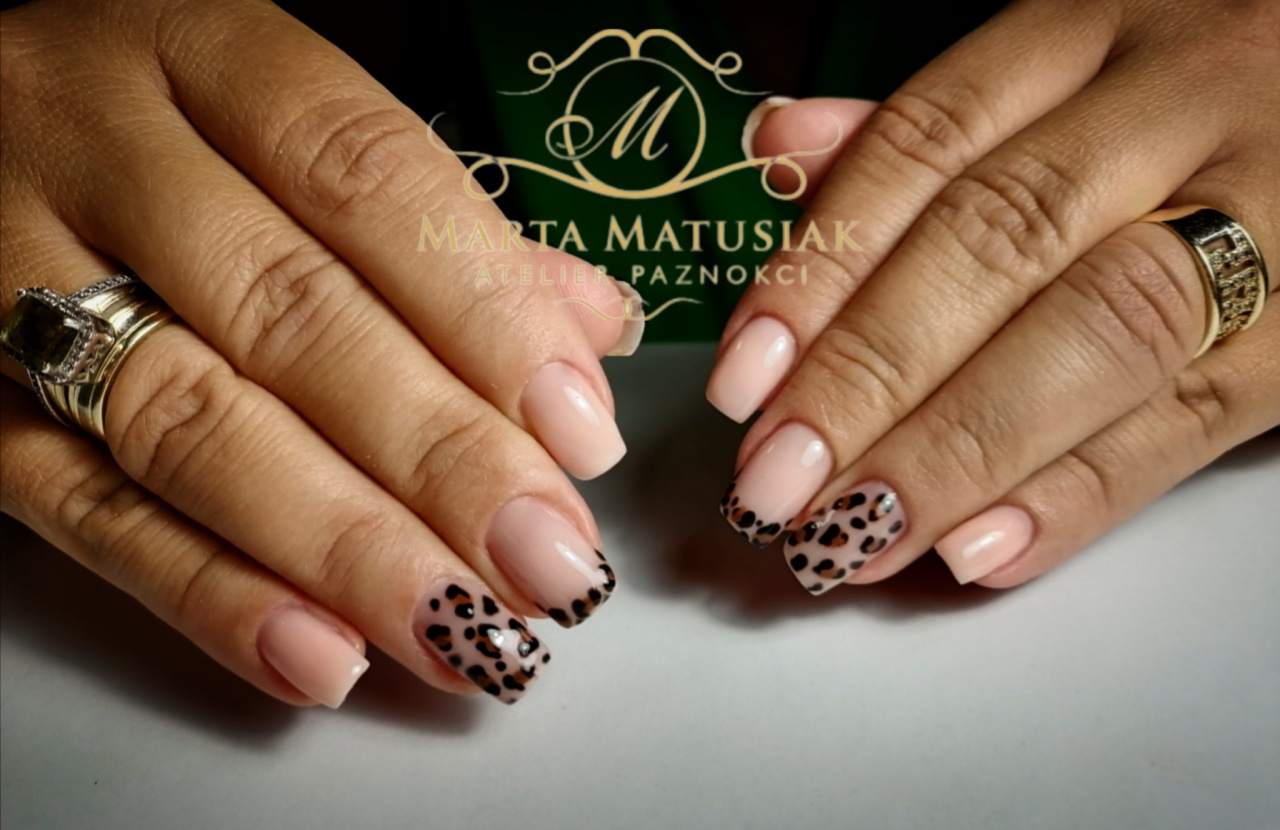 stylizacja paznokci dłoni