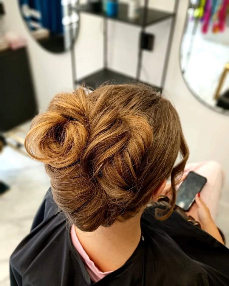 Fryzjerzy i salony fryzjerskie