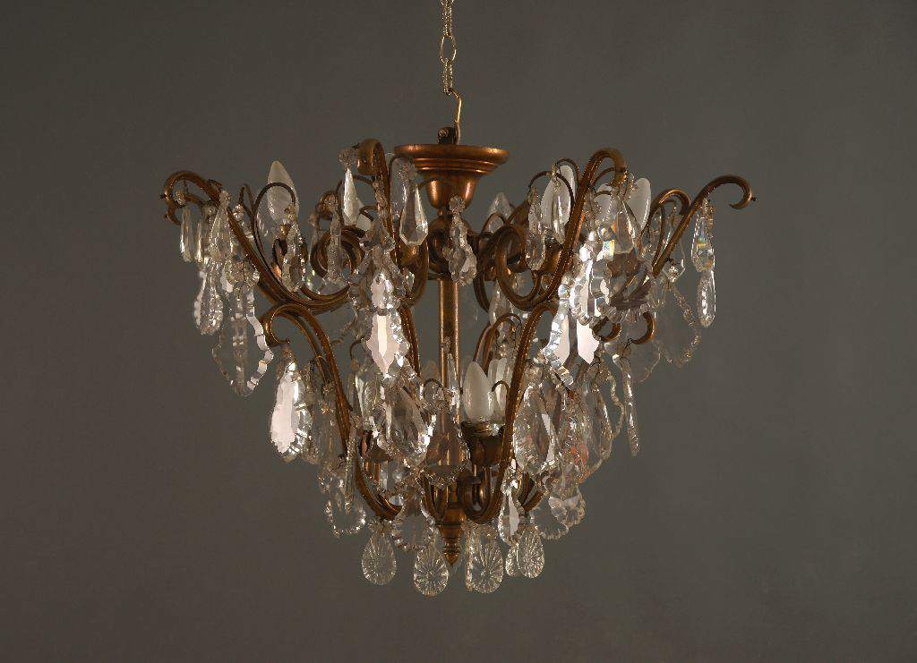 zabytkowe żyrandole