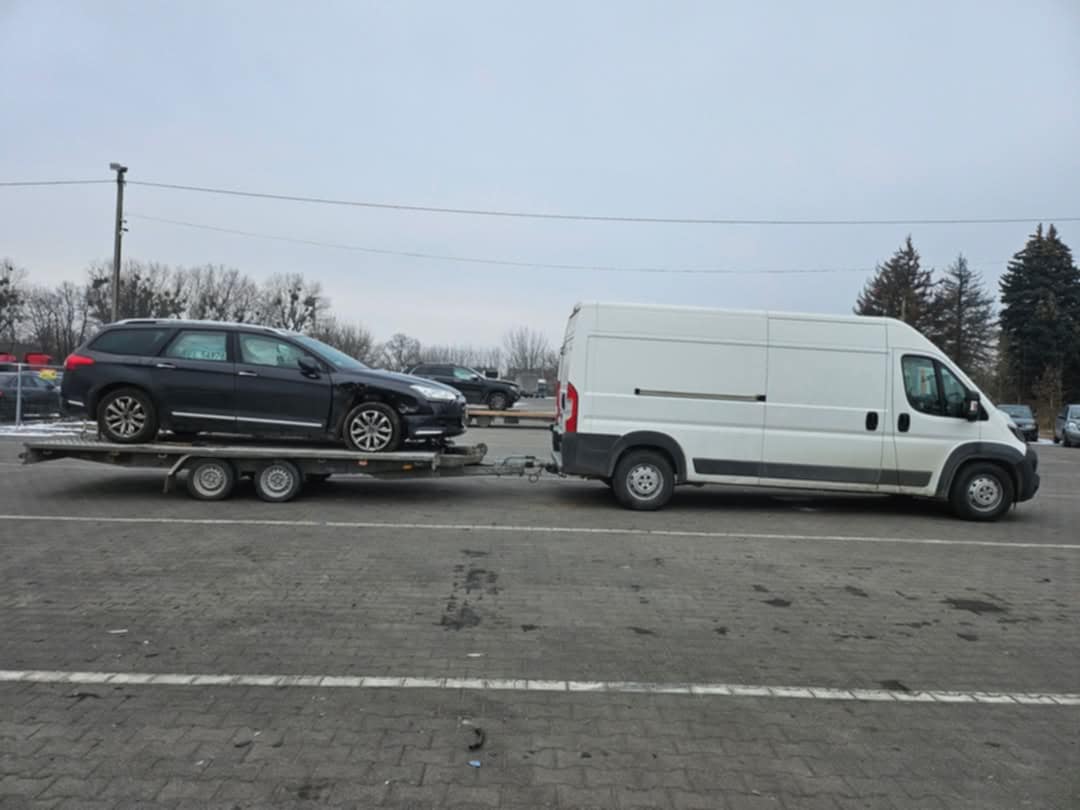 transport samochodów