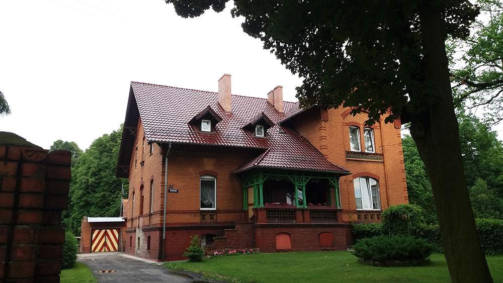 remont dachów, naprawa dachów, pokrycia dachowe, obróbki blacharskie, krycie dachów papą