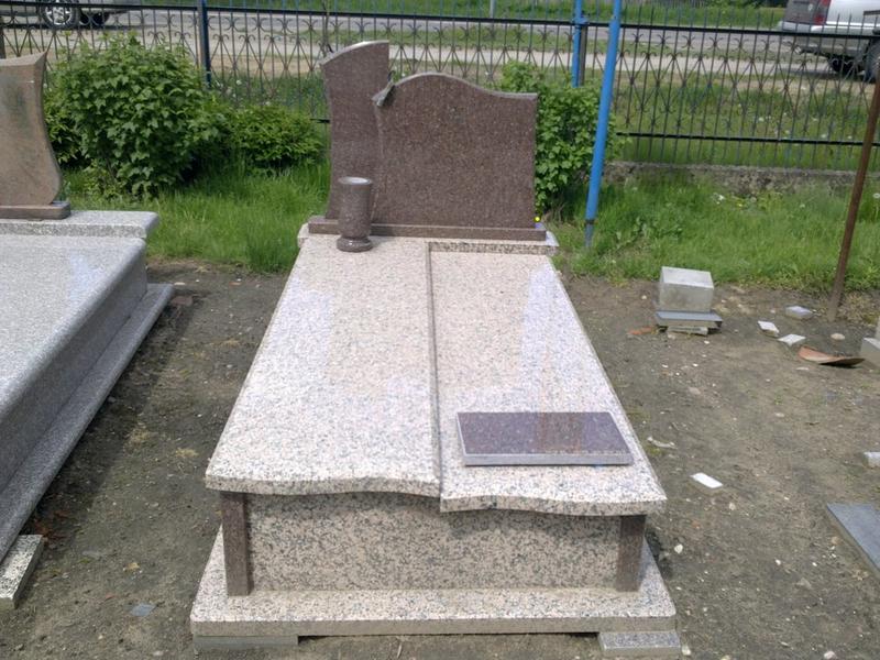 pojedynczy nagrobek