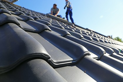 Układanie Dachówek Ceramicznych