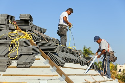 Układanie Dachówek Betonowych