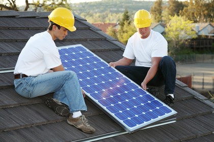 Montaż Paneli Solarnych