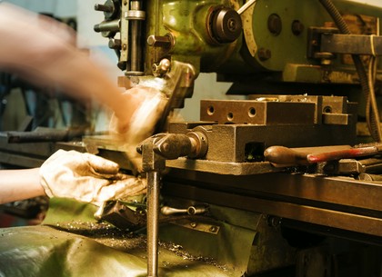 Gięcie na prasie CNC