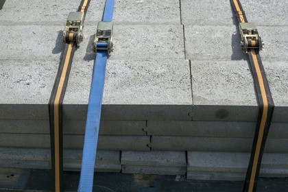 pasy zabezpieczające ładunek