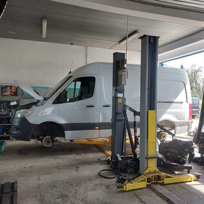 warsztat samochodowy