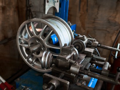 Obróbka wibrościerna