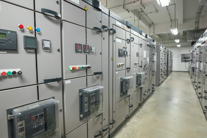 przemysłowe instalacje elektryczne