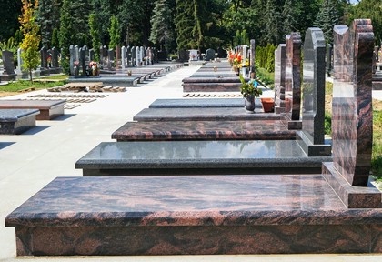 Nagrobki granitowe