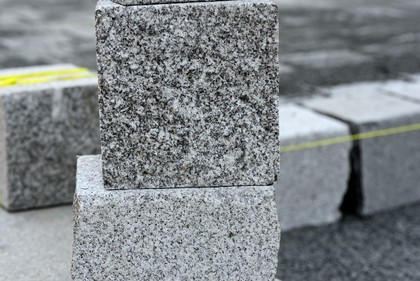 Kostka granitowa