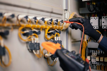 serwis instalacji elektrycznych