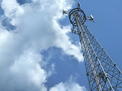 stawianie wież telekomunikacyjnych