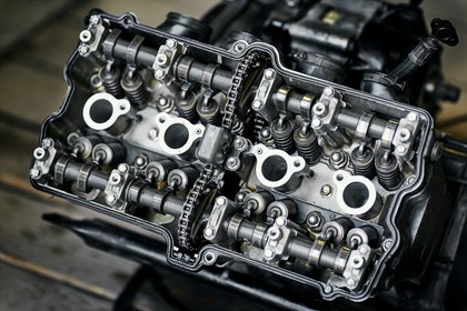 naprawa bloków silnika motocyklowego