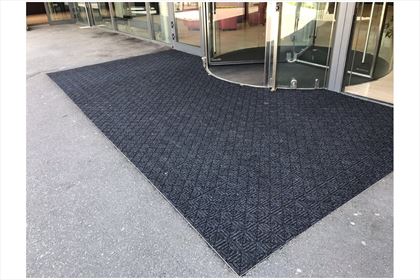 wycieraczka w płytkach