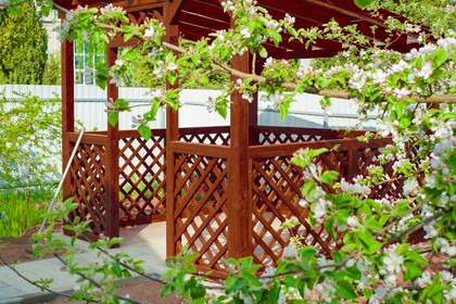 altany na zamówienie