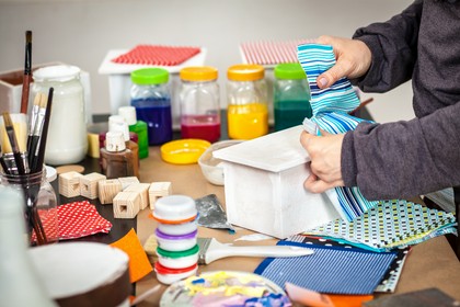 zajęcia kreatywne w żłobku