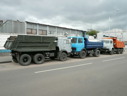 samochody ciężarowe