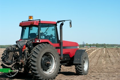 mobilne naprawy ciągników rolniczych