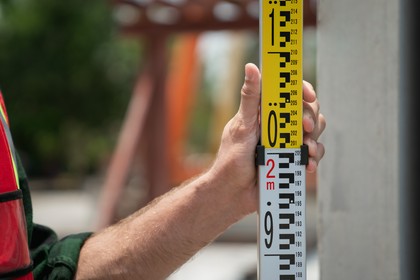 pomiary sytuacyjno-wysokościowe