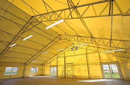 wynajem namiotów halowych