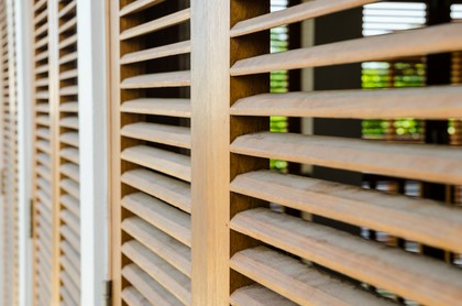 żaluzje drewniane
