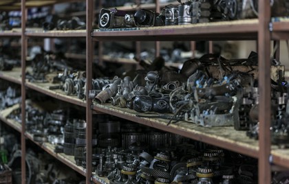 Sprzedaż części używanych