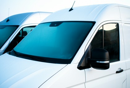 szyby do samochodów ciężarowych