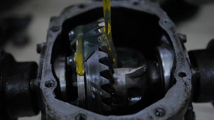 wymiana oleju w manualnej skrzyni biegów