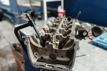 tulejowanie bloków silnika